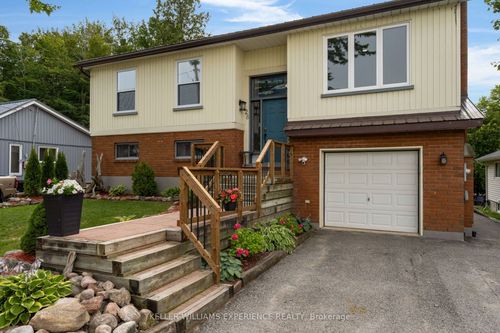 28 Park St, Victoria Harbour, ON, L0K2A0 | Card Image