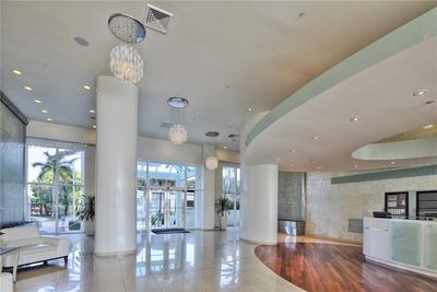 2801 - 650 West Ave, Condo with 2 bedrooms, 2 bathrooms and null parking in Miami Beach FL | Image 2