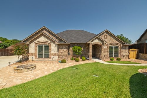 2106 Ridgecrest Dr, Weatherford, TX, 76087-3732 | Card Image