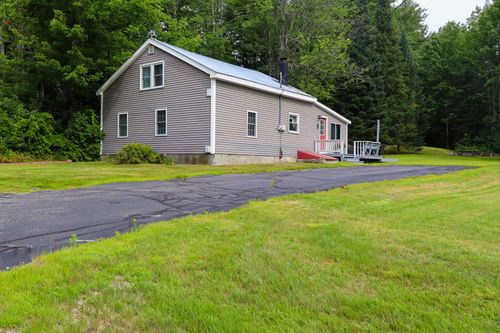 513 S High St, Bridgton, ME, 04009-3901 | Card Image