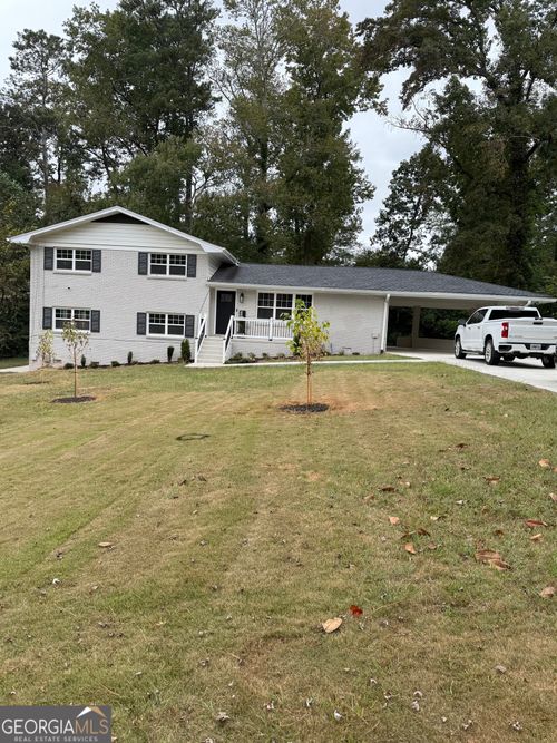 755 Valley Creek Dr, Stone Mountain, GA, 30083-4911 | Card Image