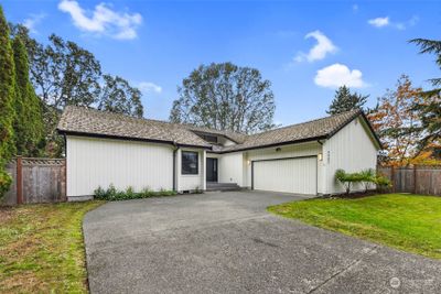 9902 Zircon Drive Sw, House other with 3 bedrooms, 1 bathrooms and 2 parking in Lakewood WA | Image 2