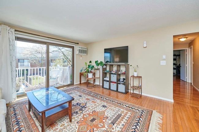APT-215 - 740 Farm Rd, Condo with 2 bedrooms, 1 bathrooms and 2 parking in Marlborough MA | Image 6