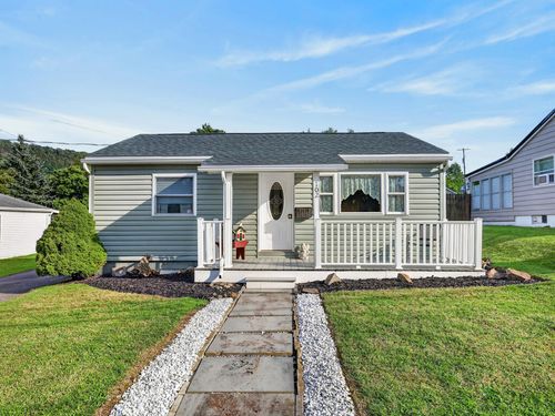 102 Packer Ave, Towanda, PA, 18848 | Card Image