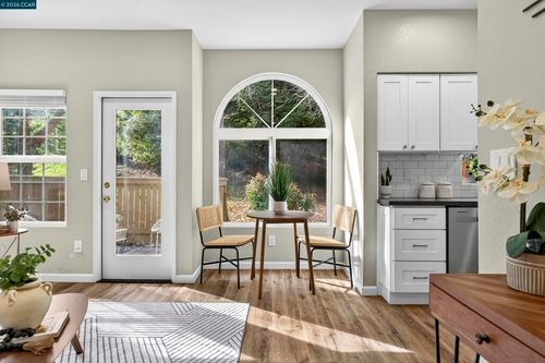 603 Forest Run, Hercules, CA, 94547-3909 | Card Image