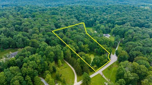 661 Welsh Ln, Granville, OH, 43023-9331 | Card Image