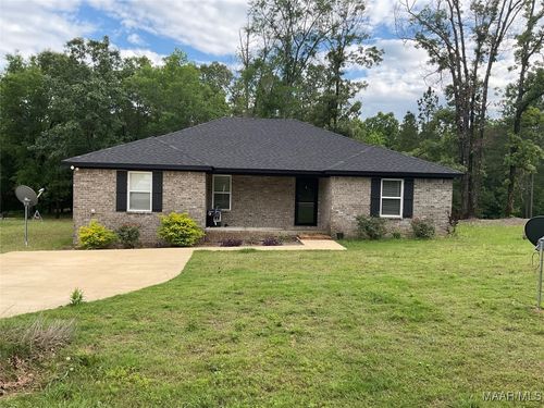 215 Indian Ln, Tallassee, AL, 36078-4599 | Card Image