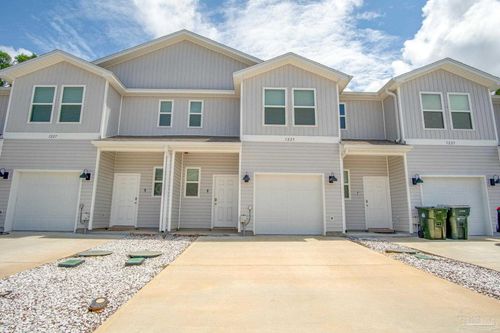 1225 Fairchild Village Dr, Pensacola, FL, 32504-6498 | Card Image
