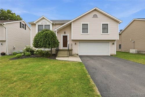 76 Doehaven Cir, Depew, NY, 14043-1732 | Card Image