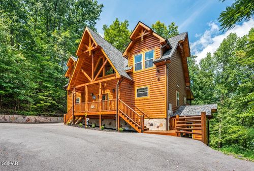 1041 Vista Dr, Gatlinburg, TN, 37738-5585 | Card Image