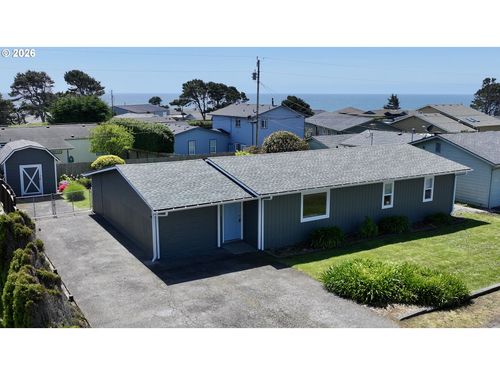 1221 Iris St, Brookings, OR, 97415-9643 | Card Image