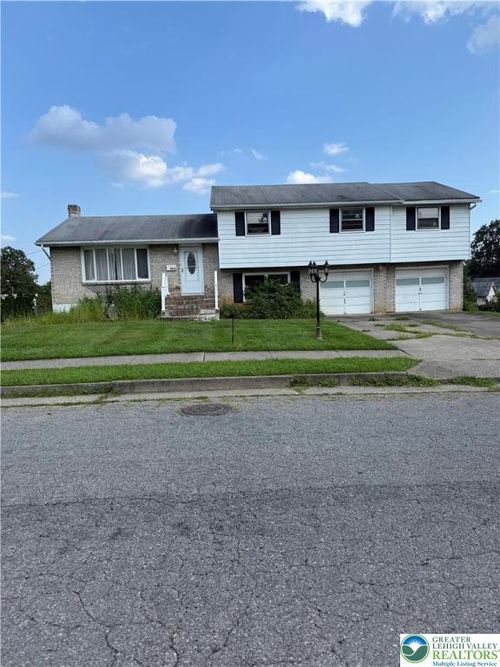 1824 Barrett Dr, BETHLEHEM, PA, 18017-2705 | Card Image