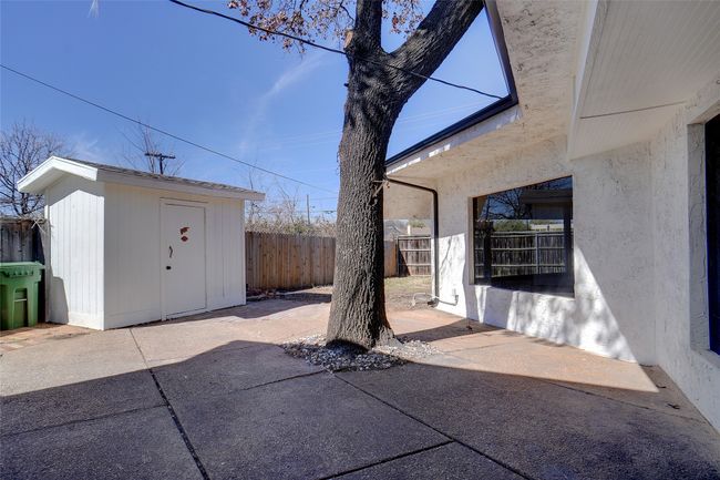 636 W Cedar St, House other with 5 bedrooms, 2 bathrooms and null parking in Hurst TX | Image 36