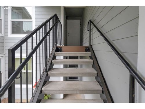 8524 Sw Mohawk St, Tualatin, OR, 97062-9170 | Card Image