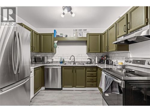 324-3901 32 Ave, Vernon, BC, V1T8M3 | Card Image
