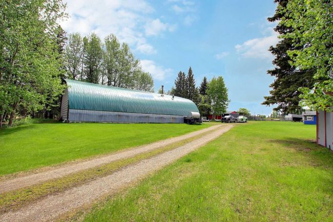30-5139 27 Highway, Home with 5 bedrooms, 3 bathrooms and 4 parking in Rural Mountain View County AB | Image 30