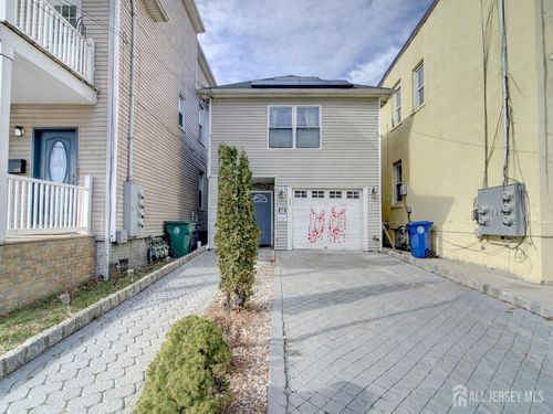 267 Watson Ave, Perth Amboy, NJ, 08861-4013 | Card Image