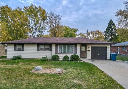 360 Pfitzer Drive, Bradley, IL, 60915 | Card Image