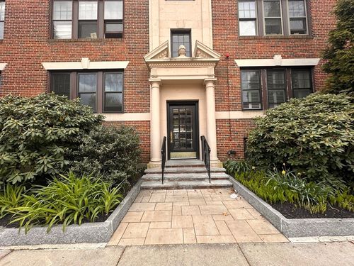 4-1982 Commonwealth Ave, Boston, MA, 02135-5831 | Card Image