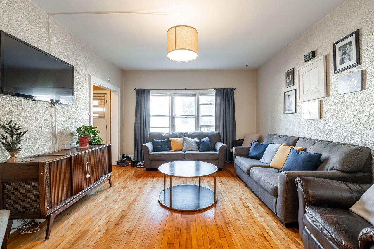 Dover St, Milwaukee, WI 53207