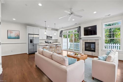 6 Village Park Ln, Poquoson, VA, 23662-1589 | Card Image