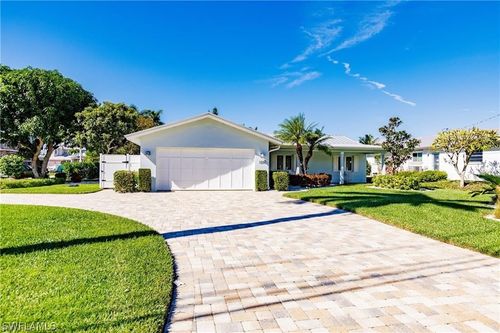 1590 Sandpiper St, NAPLES, FL, 34102-1500 | Card Image