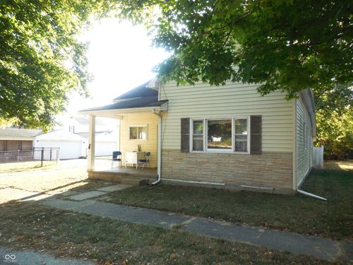 524 N Washington St, Knightstown, IN, 46148-1066 | Card Image
