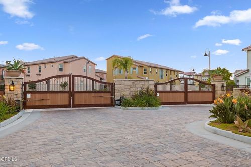 1511 Mulligan St, Oxnard, CA, 93036-2570 | Card Image