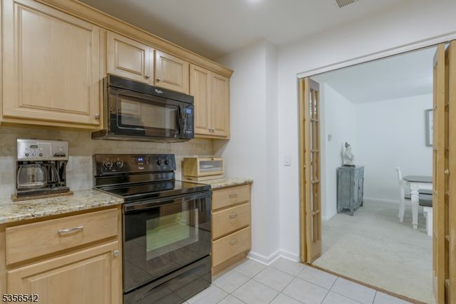 66 Jamestown Rd, Townhouse with 2 bedrooms, 2 bathrooms and null parking in Basking Ridge NJ | Image 9