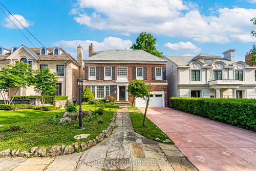 8 Killarney Rd, Toronto, ON, M5P1L8 | Card Image