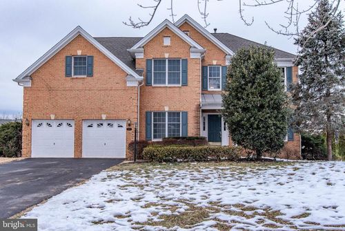5004 Warwick Hills Ct, HAYMARKET, VA, 20169-3185 | Card Image