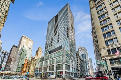 2904-8 E Randolph St, Chicago, IL, 60601-3637 | Card Image