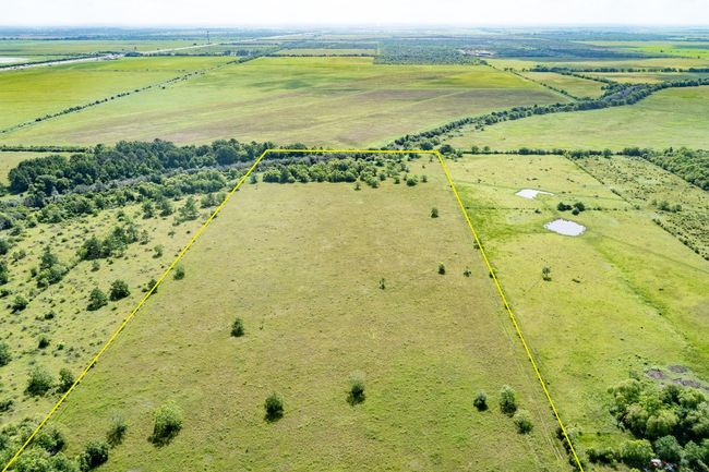 000 N Fm 1724 Rd, Home with 0 bedrooms, 0 bathrooms and null parking in Hankamer TX | Image 13