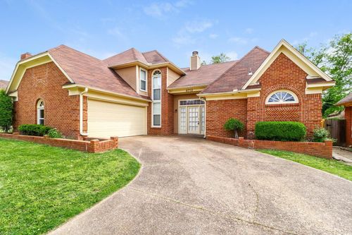 6753 Devenshire Ln, Memphis, TN, 38141-7371 | Card Image