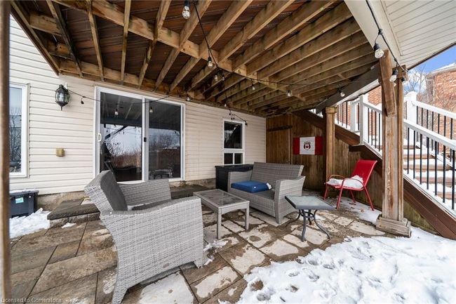 11 Sundial Cres, House other with 5 bedrooms, 3 bathrooms and 6 parking in Dundas ON | Image 44