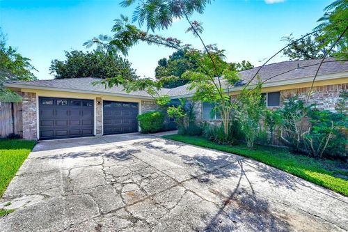 15207 Pleasant Valley Rd, Houston, TX, 77062-3603 | Card Image