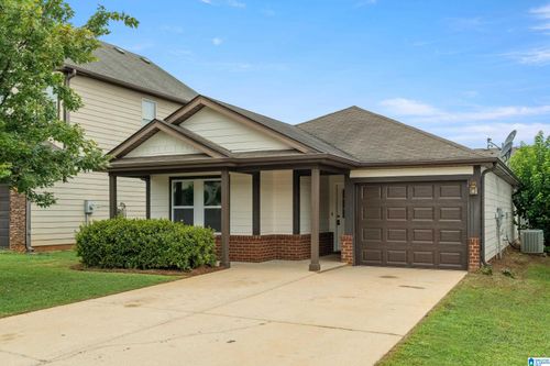 511 Union Station Pl, Calera, AL, 35040-8501 | Card Image