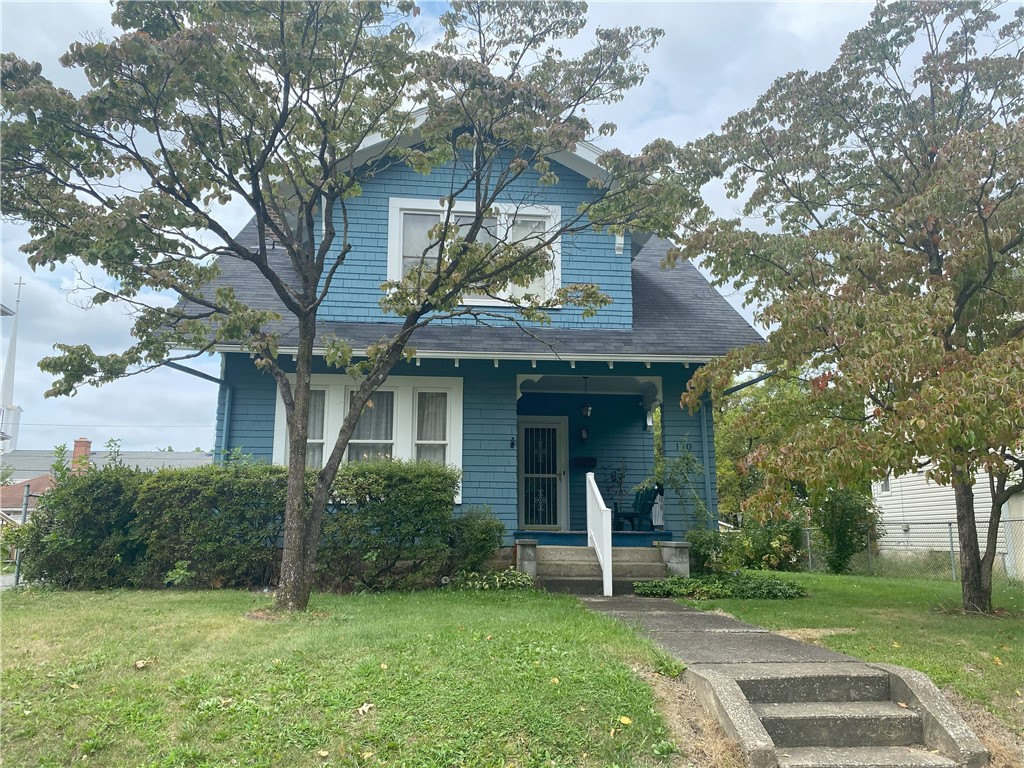 Cedar Ave, Sharon, PA 16146