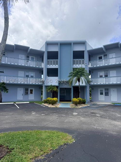 311-2200 Park Ln, Hollywood, FL, 33021-3763 | Card Image