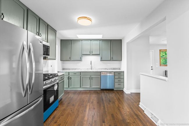 8826 Willow Rd, House other with 3 bedrooms, 2 bathrooms and 2 parking in Hickory Hills IL | Image 8