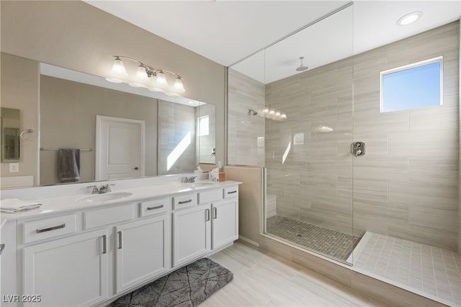 1091 E Sunset Rd, House other with 3 bedrooms, 3 bathrooms and null parking in Henderson NV | Image 18
