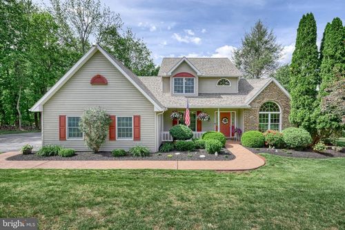 185 Pleasant View Dr, ETTERS, PA, 17319-8903 | Card Image