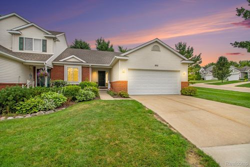 1051 Spirea, Howell, MI, 48843-6822 | Card Image