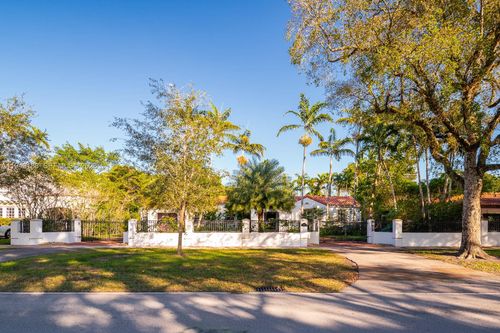 1315 Granada Blvd, Coral Gables, FL, 33134-2452 | Card Image