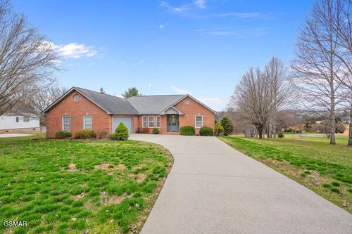 2411 Robin Ridge Dr, Maryville, TN, 37801-0846 | Card Image