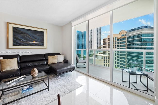 APT-1908 - 347 New River Dr, Condo with 2 bedrooms, 2 bathrooms and null parking in Fort Lauderdale FL | Image 4