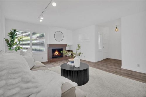 605 Acorn Ct, Pacific Grove, CA, 93950-5019 | Card Image