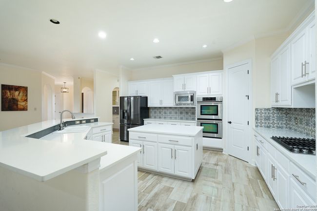 22718 Fossil Peak, House other with 4 bedrooms, 5 bathrooms and null parking in San Antonio TX | Image 19