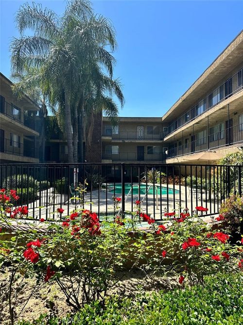 317-8505 Columbus Avenue, North Hills, CA, 91343 | Card Image
