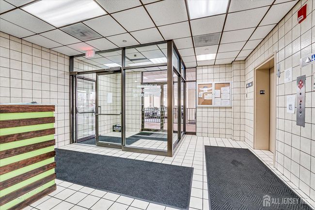 APT-213 - 10 N Wood Ave, Townhouse with 1 bedrooms, 1 bathrooms and null parking in Linden NJ | Image 4